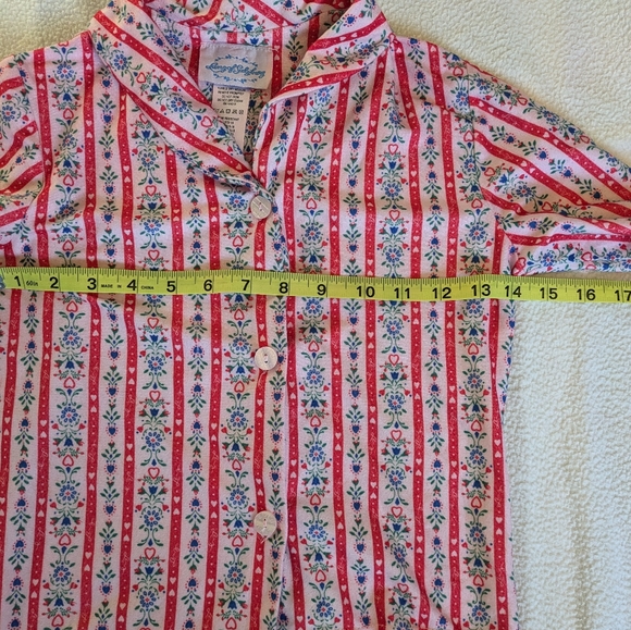 Lanz of Salzburg Girls Pajama Set - Picture 2 of 11